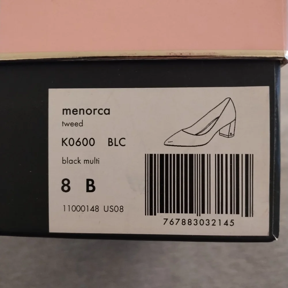 Kate Spade Shoe Box with Kate Spade Tissue Paper - Picture 8 of 12